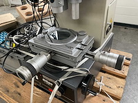 Nikon v-12 profiel projector - afbeelding 10 van  13