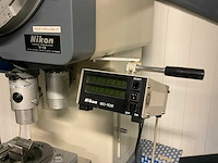 Nikon v-12 profiel projector - afbeelding 2 van  11