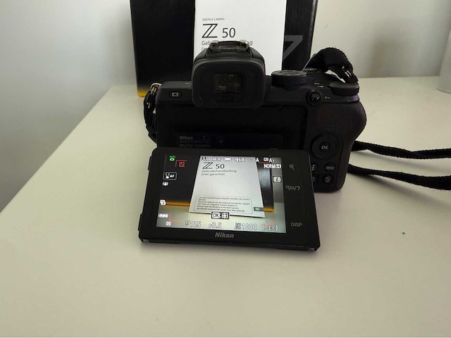 Nikon z50 systeemcamera met nikkor lens - afbeelding 2 van  11