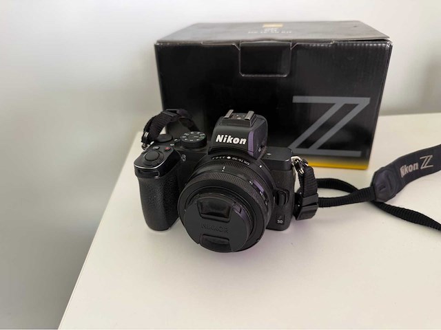 Nikon z50 systeemcamera met nikkor lens - afbeelding 11 van  11