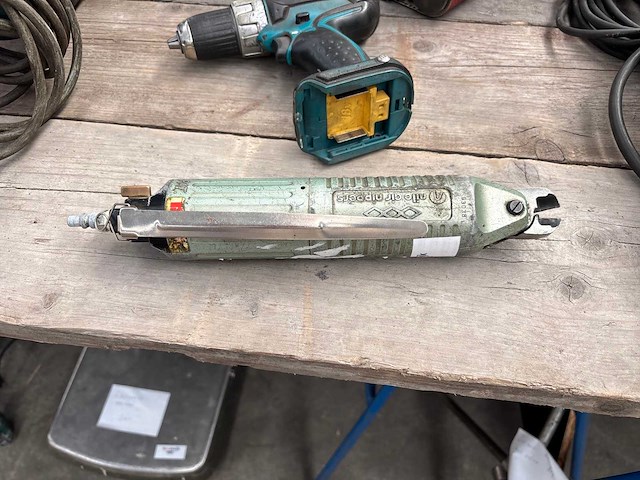 Nile air pneumatische kniptang - afbeelding 1 van  3