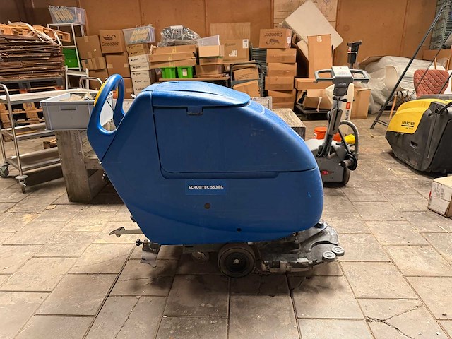 Nilfisk - 553bl combi - schrob-zuigmachine - afbeelding 2 van  5