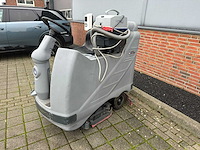 Nilfisk - br 850s - zelfrijdende schrobmachine