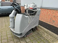 Nilfisk - br 850s - zelfrijdende schrobmachine - afbeelding 3 van  10