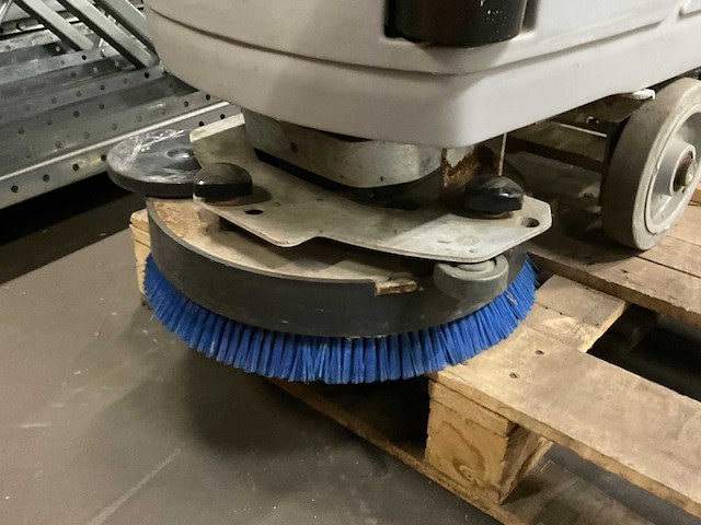 Nilfisk - ca 450/530 - schrobmachine elektrisch - afbeelding 8 van  8