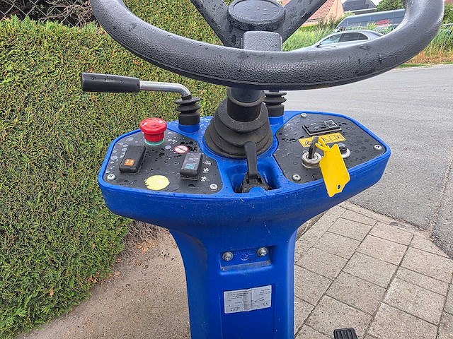 Nilfisk - floortec r670p - vloerreiniger - afbeelding 6 van  7