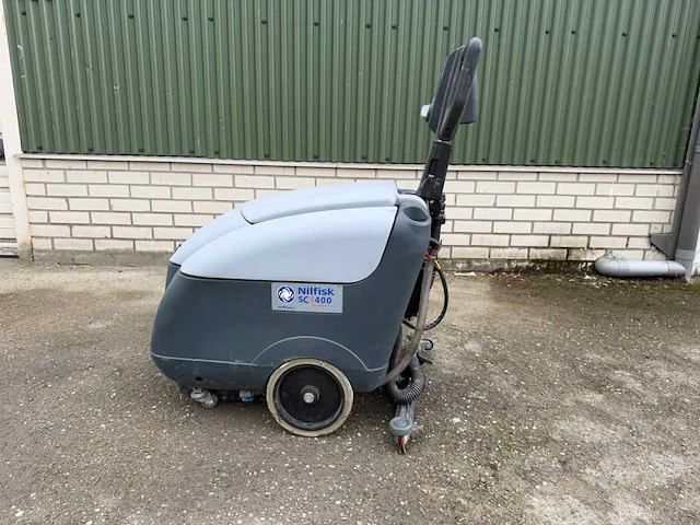 Nilfisk - sc 400 - schrob-zuigmachine - afbeelding 1 van  5