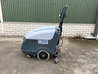 Nilfisk - sc 400 - schrob-zuigmachine