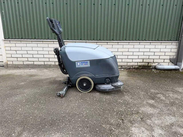 Nilfisk - sc 400 - schrob-zuigmachine - afbeelding 2 van  5