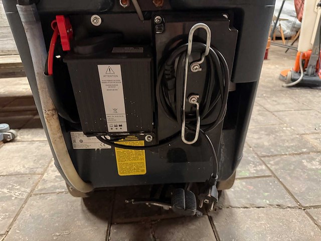 Nilfisk - sc 400 - schrob-zuigmachine - afbeelding 5 van  5