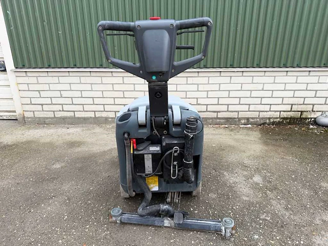Nilfisk - sc 400 - schrob-zuigmachine - afbeelding 3 van  5