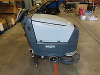 Nilfisk - sc500 53 b full pkg - schrobmachine - afbeelding 2 van  5