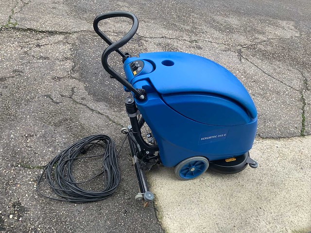 Nilfisk alto 343e zelfrijdende schrobmachine - afbeelding 5 van  9