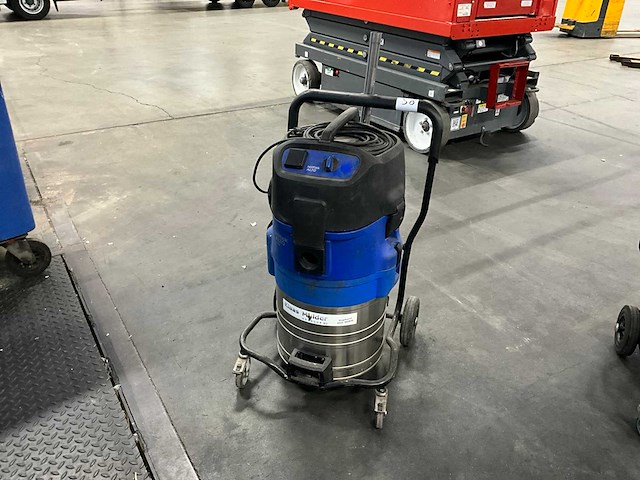 Nilfisk alto attix 751-11 industriële stofzuiger - afbeelding 1 van  6