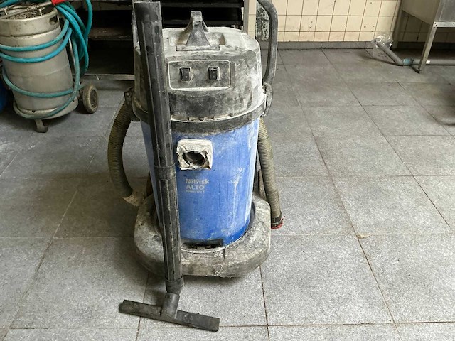 Nilfisk alto maxxi wd7 industriële stofzuiger - afbeelding 3 van  10