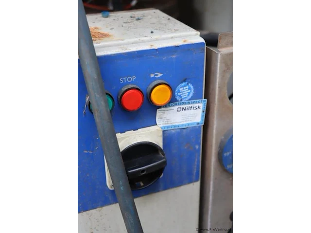Nilfisk alto solar booster 7-57d incl. container - afbeelding 27 van  32