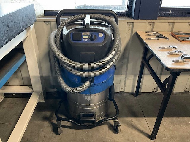 Nilfisk attix 751-11 nat-droogzuiger - afbeelding 1 van  4