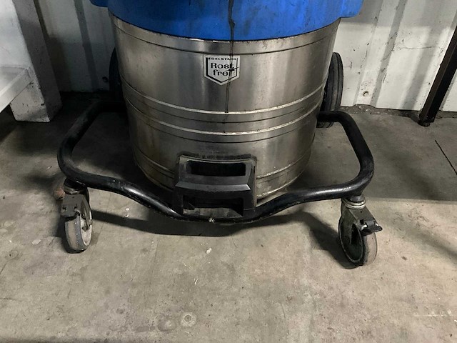 Nilfisk attix 751-11 nat-droogzuiger - afbeelding 2 van  4