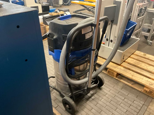 Nilfisk attix 9 industriële stofzuiger - afbeelding 3 van  5