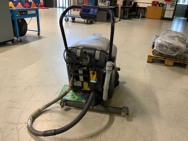 Nilfisk ba 410 veegmachine - afbeelding 6 van  9