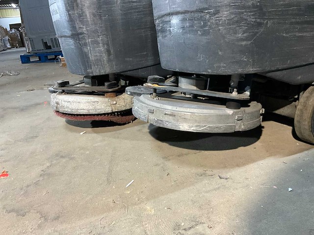 Nilfisk ba 410d ecoflex schrob-/ zuigmachine (2x) - afbeelding 7 van  10