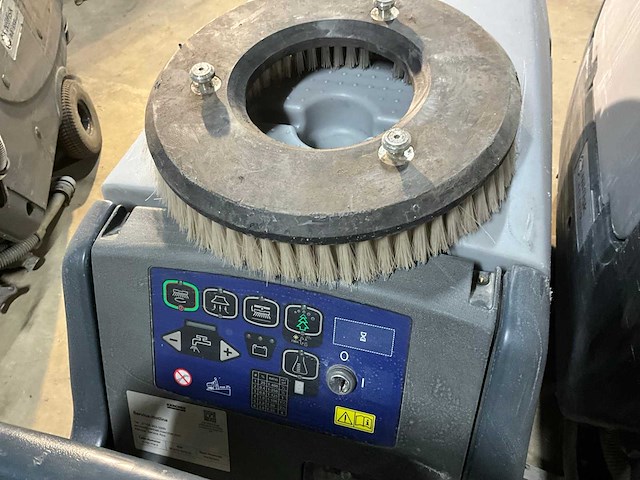 Nilfisk ba 410d ecoflex schrob-/ zuigmachine (2x) - afbeelding 8 van  10