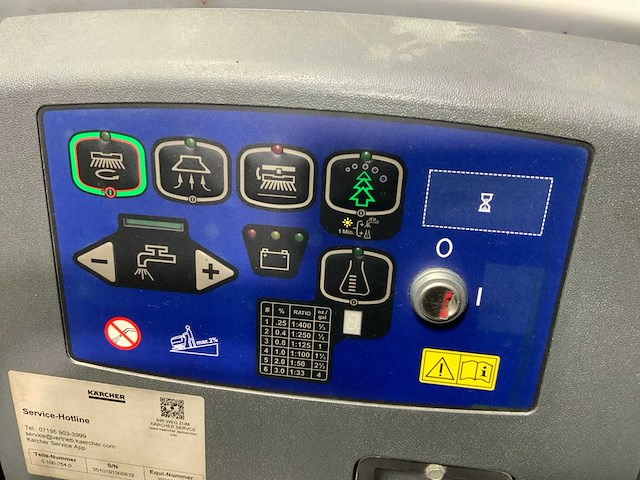 Nilfisk ba 451d schrob veegmachine - afbeelding 3 van  3