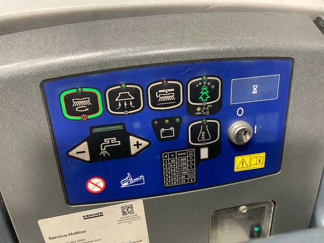 Nilfisk ba 451d schrob veegmachine - afbeelding 5 van  5