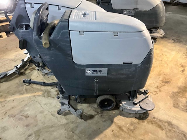 Nilfisk ba 651/ 451d schrob-/ zuigmachine (2x) - afbeelding 2 van  14