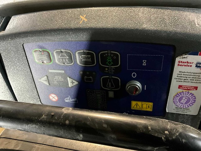 Nilfisk ba 651/ 451d schrob-/ zuigmachine (2x) - afbeelding 13 van  14