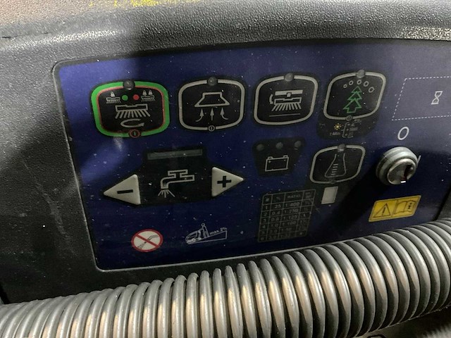 Nilfisk ba 651 ecoflex schrob-/ zuigmachine (2x) - afbeelding 5 van  14