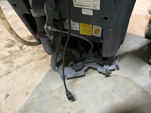 Nilfisk ba 651 ecoflex schrob-/ zuigmachine (2x) - afbeelding 12 van  14