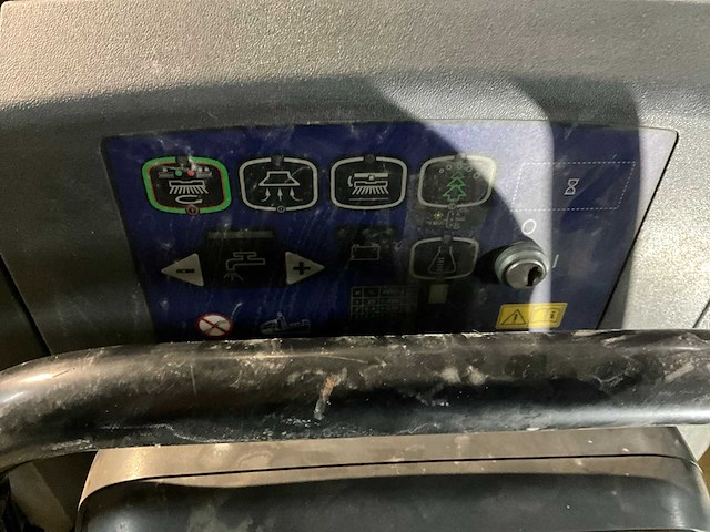 Nilfisk ba 651 ecoflex schrob-/ zuigmachine (2x) - afbeelding 1 van  12