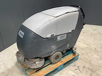 Nilfisk ba 651d schrob veegmachine - afbeelding 1 van  5