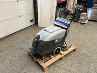 Nilfisk ba410 vloerreiniger - afbeelding 1 van  6