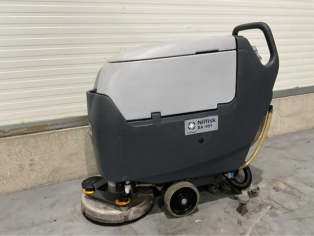 Nilfisk ba451 schrob-zuigmachine - afbeelding 1 van  7