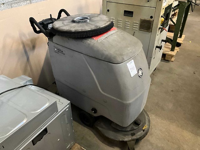 Nilfisk ba/510sd schoonmaakwagen - afbeelding 3 van  5