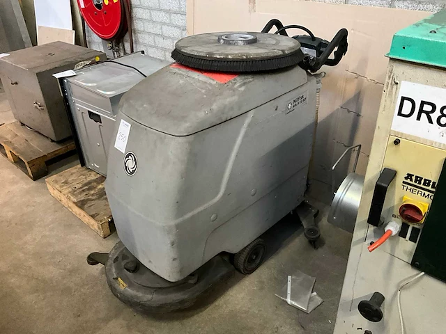 Nilfisk ba/510sd schoonmaakwagen - afbeelding 1 van  7