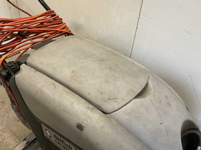 Nilfisk ca 410 schrobzuigmachine - afbeelding 5 van  6