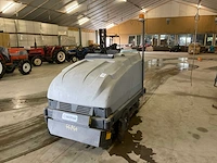 Nilfisk cr1000 zelfrijdende veeg- schrobmachine