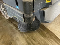 Nilfisk cr1000 zelfrijdende veeg- schrobmachine - afbeelding 2 van  20