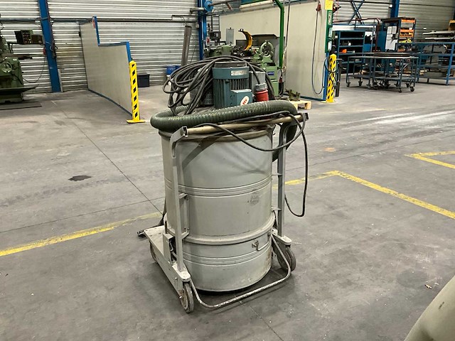 Nilfisk gb 733 industriële tonstofzuiger - afbeelding 4 van  8