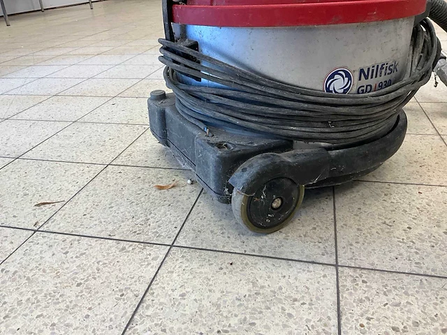 Nilfisk gd 930 stofzuiger - afbeelding 4 van  6