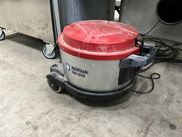 Nilfisk gd 930 stofzuiger - afbeelding 2 van  5