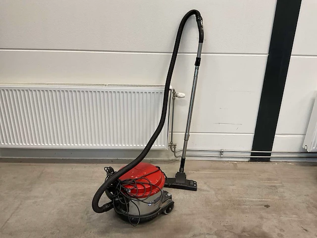 Nilfisk gd 930 stofzuiger - afbeelding 1 van  3