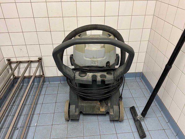 Nilfisk gwd 300 s industriële stofzuiger - afbeelding 3 van  6