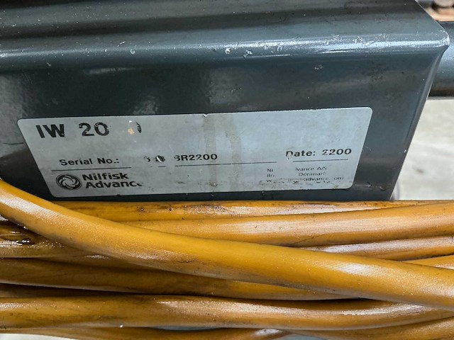 Nilfisk iw 2050 industriële stofzuiger - afbeelding 5 van  5