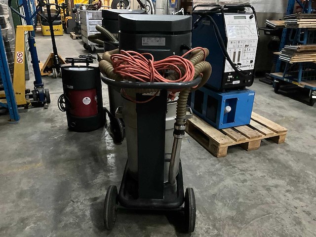 Nilfisk lx 2000 natte & droge industriële stofzuiger - afbeelding 5 van  5