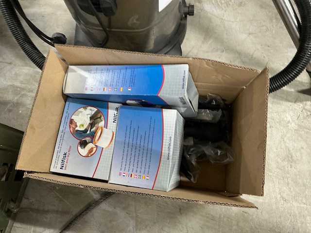 Nilfisk multi 30 inox industriële stofzuiger - afbeelding 3 van  6