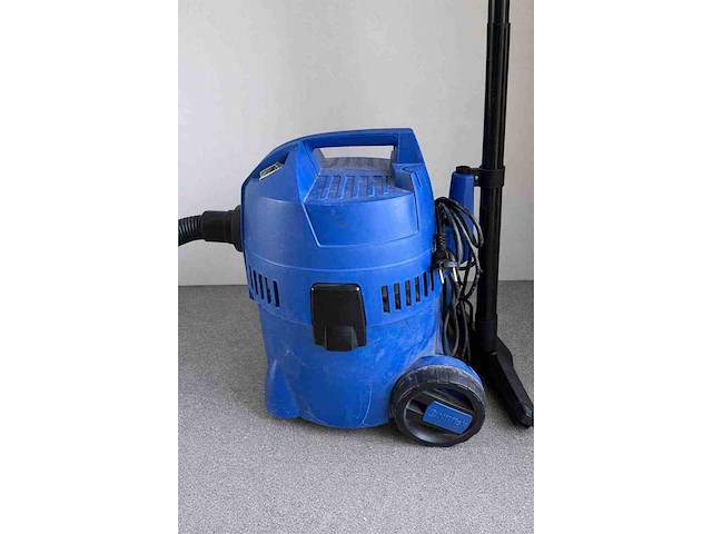 Nilfisk nat- en droogzuiger - afbeelding 1 van  2